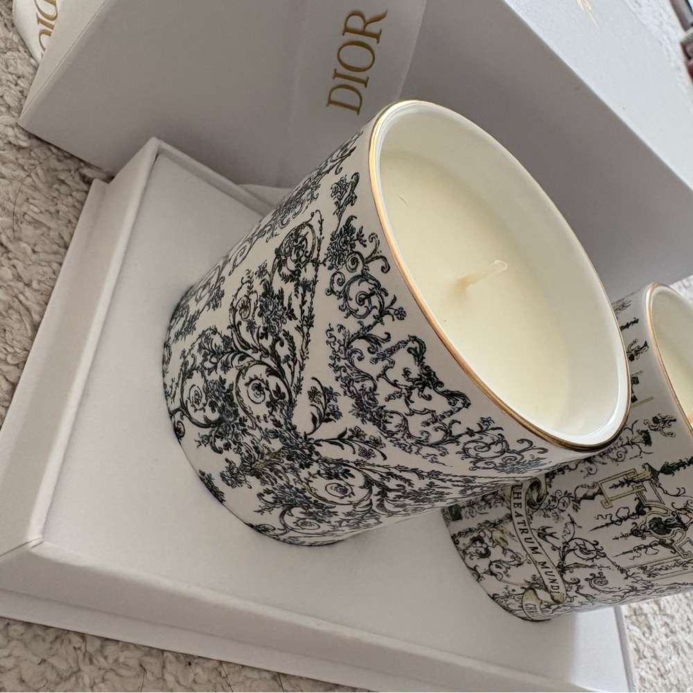 Dior Elegant Blue and White Candle Duo - Picture 11 of 16
